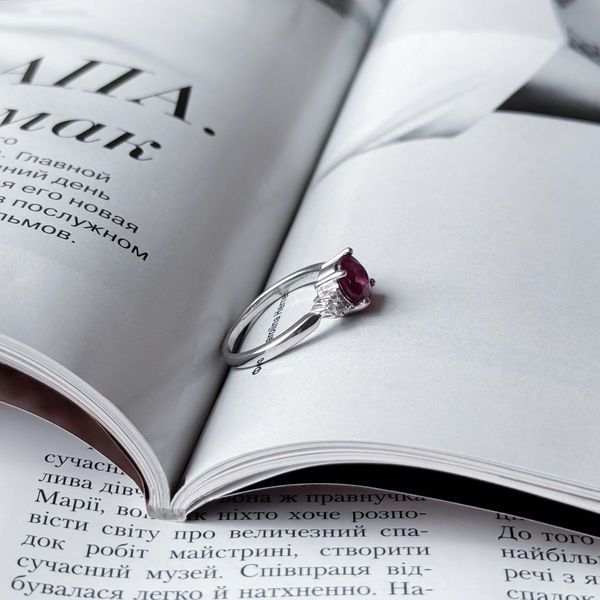 Срібна каблучка з натуральним рубіном 1.863ct, вага виробу 3,23 гр (1634517) 17 розмір 1634517 фото Срібна каблучка з натуральним рубіном 1.863ct, вага виробу 3,23 гр (1634517) 17 розмір 1634517 фото
