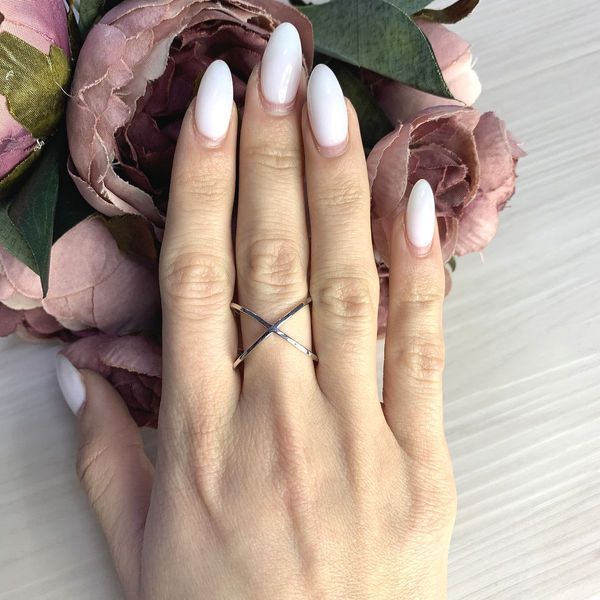 Серебряное кольцо с без камней, вес изделия 2,85 гр (2067801) 17.5 размер 2067801 фото