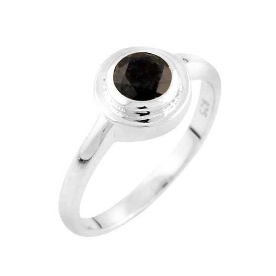 Серебряное кольцо с натуральным сапфиром 0.65ct, вес изделия 2,42 гр (0870120) 18 размер 0870120 фото Серебряное кольцо с натуральным сапфиром 0.65ct, вес изделия 2,42 гр (0870120) 18 размер 0870120 фото